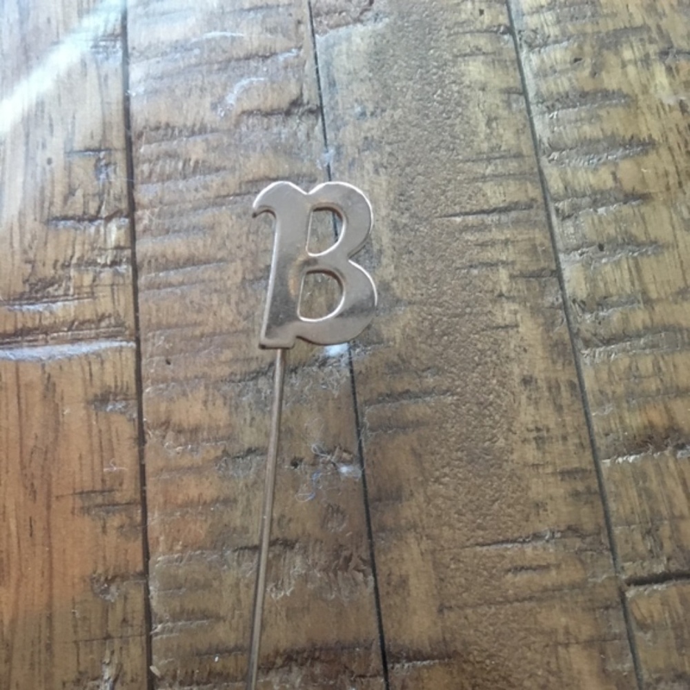 Initial B Goldtone Stick Pin